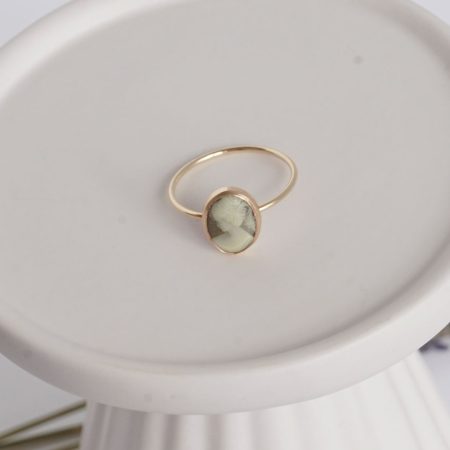 Green Cameo